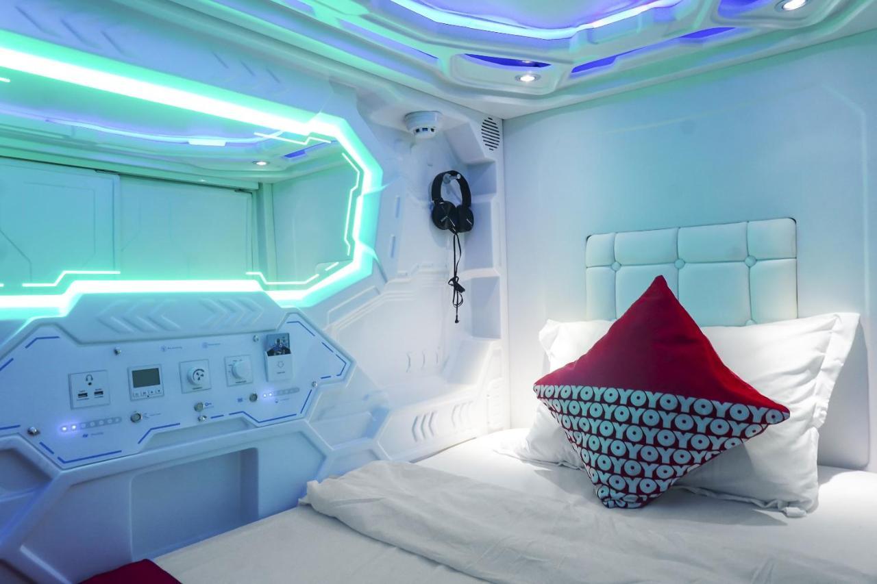 Super Oyo 91328 Fiducia Capsule Hotel جاكرتا المظهر الخارجي الصورة